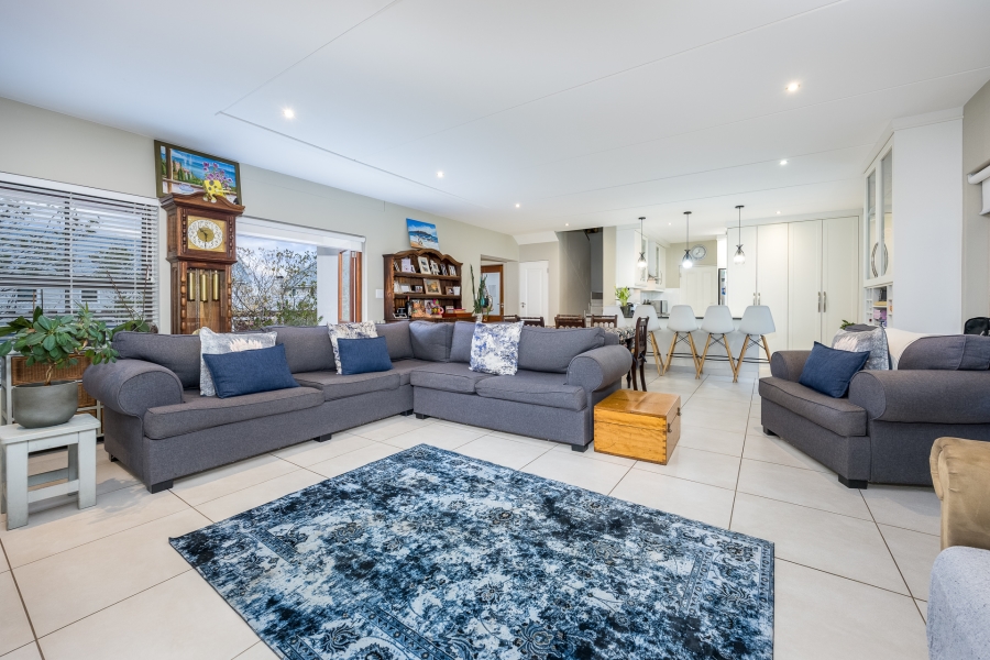 3 Bedroom Property for Sale in Graanendal Western Cape